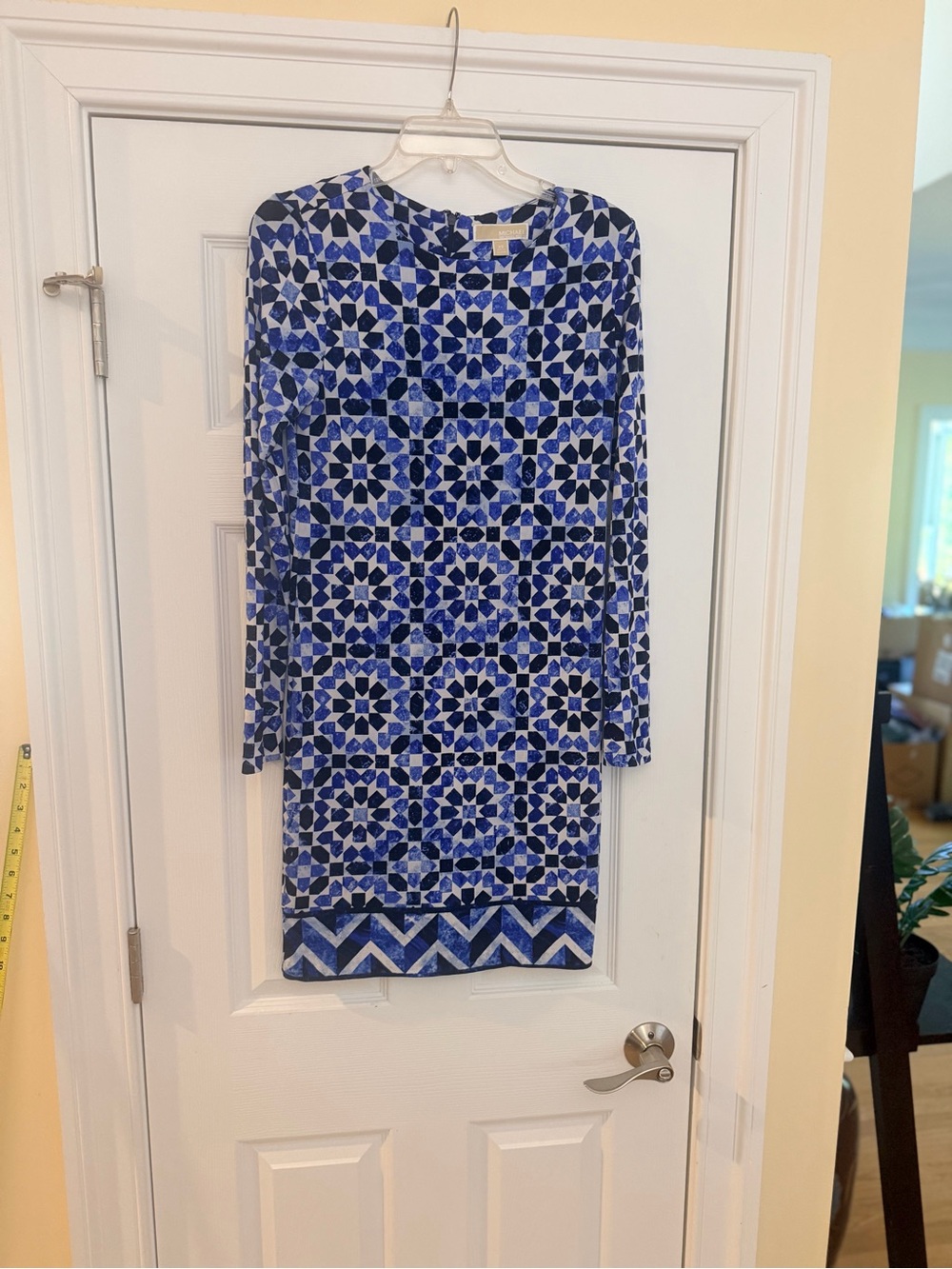 Ladies Size XS "Michael Kors" Navy & White Long-Sleeve Geometric Shift Dress GUC